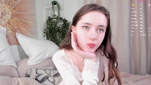 Snapshot of gina_vicious chatting on February 6, 3:27 am Gina online show from February 6, 3:27 am