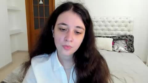 Snapshot of ginablum chatting on October 9, 9:18 am Kate online show from October 9, 9:18 am