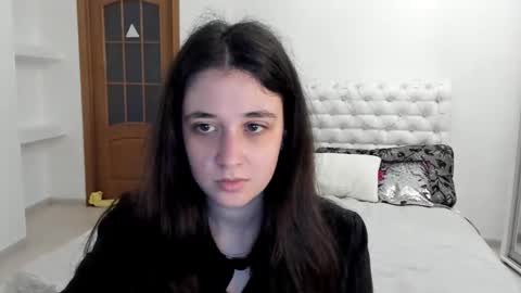 Snapshot of ginablum chatting on October 15, 9:53 am Kate online show from October 15, 9:53 am