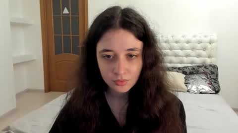 Snapshot of ginablum chatting on November 5, 8:25 am Kate online show from November 5, 8:25 am