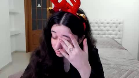 Snapshot of ginablum chatting on December 14, 8:52 am Kate online show from December 14, 8:52 am