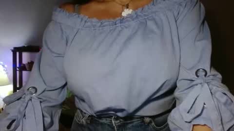 GinaONeon online show from November 10, 7:46 pm