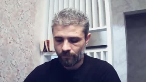 Snapshot of gindrie chatting on January 20, 10:29 am Gabriel online show from January 20, 10:29 am