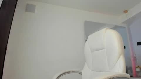 Ginebra Ness online show from October 27, 12:42 pm