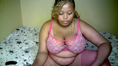 Snapshot of ginger_babes1 chatting on May 13, 8:12 am ginger_babes1 online show from May 13, 8:12 am