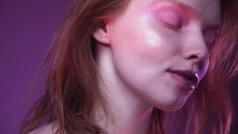        im expecting 350 thumbs up on my altar   online show from January 3, 4:11 am