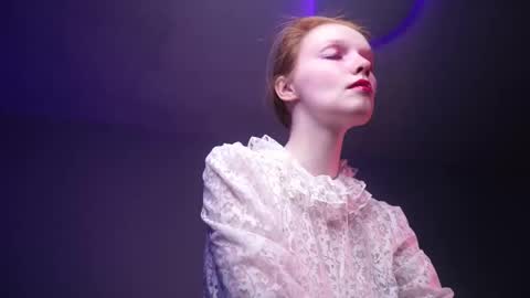        im expecting 350 thumbs up on my altar   online show from February 17, 10:14 pm