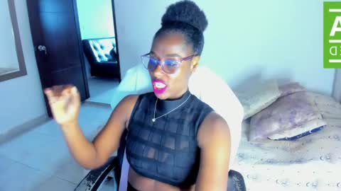 Snapshot of ginger_smil chatting on April 23, 1:02 pm Diana online show from April 23, 1:02 pm