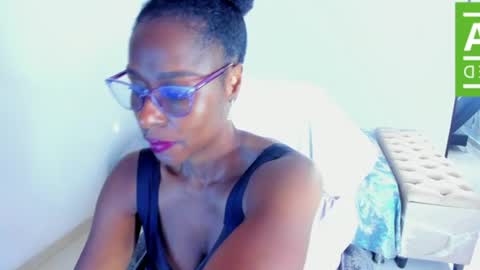 Snapshot of ginger_smil chatting on July 2, 12:33 pm Diana online show from July 2, 12:33 pm