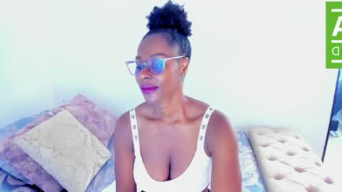 Snapshot of ginger_smil chatting on July 7, 12:42 pm Diana online show from July 7, 12:42 pm