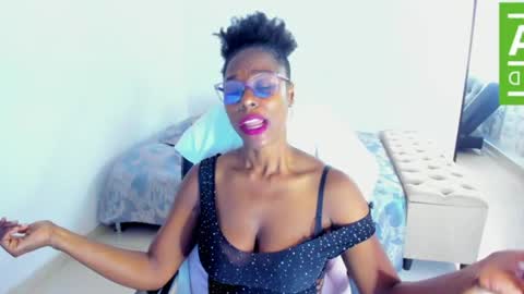Snapshot of ginger_smil chatting on July 10, 12:30 pm Diana online show from July 10, 12:30 pm