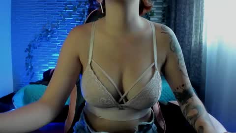 Ginger online show from December 1, 9:09 pm