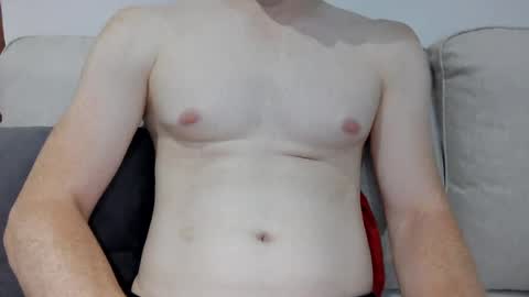 gingeraxel online show from July 28, 9:47 pm