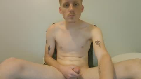 Gingerbr3ad121 online show from October 9, 1:58 am