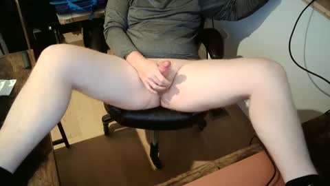 gingermooncum online show from April 29, 3:43 am