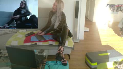 GingerPink online show from December 17, 12:11 pm