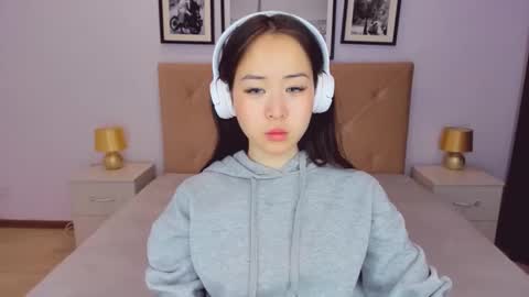 Ginny online show from January 28, 10:34 am