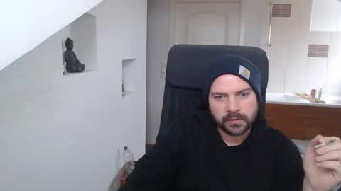 Snapshot of gintonik89 chatting on February 9, 10:42 am gintonik89 online show from February 9, 10:42 am