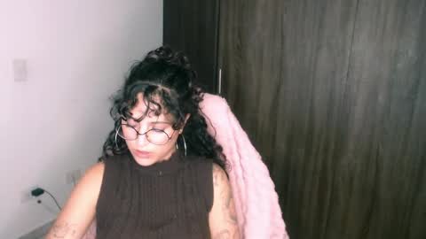 giny_bean online show from April 11, 3:22 am