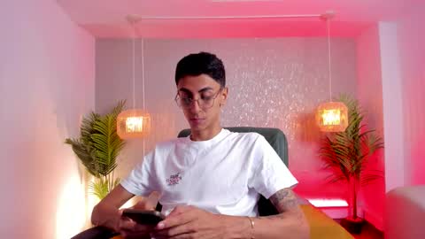 Snapshot of gio_carangi chatting on March 21, 4:28 am Gio Carangi online show from March 21, 4:28 am