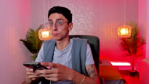 Snapshot of gio_carangi chatting on March 27, 3:01 am Gio Carangi online show from March 27, 3:01 am