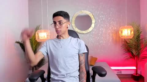 Snapshot of gio_carangi chatting on April 5, 3:15 am Gio Carangi online show from April 5, 3:15 am