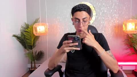 Snapshot of gio_carangi chatting on April 12, 2:38 am Gio Carangi online show from April 12, 2:38 am