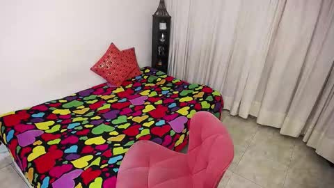 Giorgia online show from November 24, 12:21 am