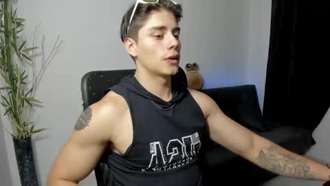 GioRusso online show from December 5, 7:05 am