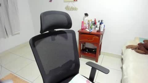 GIO RIVERA online show from April 14, 4:40 am