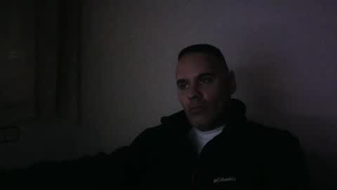 Snapshot of gioshadow chatting on January 1, 1:37 pm gioshadow online show from January 1, 1:37 pm