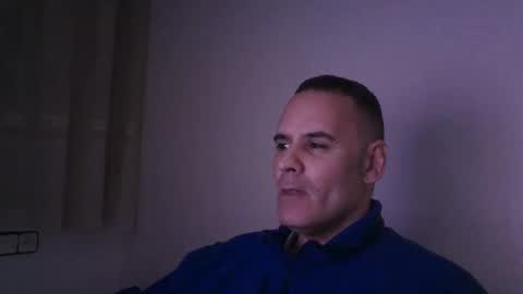 Snapshot of gioshadow chatting on February 1, 8:05 pm gioshadow online show from February 1, 8:05 pm