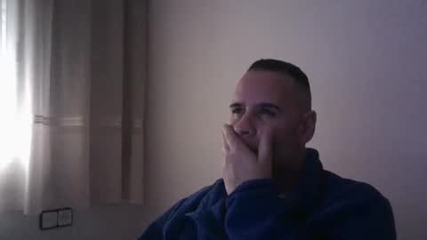 Snapshot of gioshadow chatting on March 9, 1:15 pm gioshadow online show from March 9, 1:15 pm