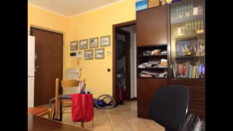 giovanni_1964 online show from April 6, 3:15 am