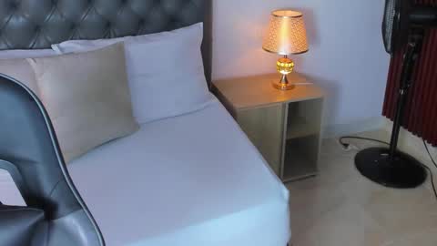 G I S E P L A online show from February 16, 3:04 am