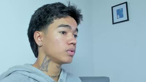 Snapshot of giraldo_giraldo chatting on January 20, 5:27 pm Giraldo online show from January 20, 5:27 pm