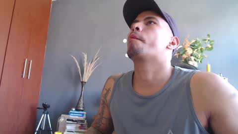 piggy boy online show from January 12, 3:46 pm