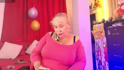 Girl Amada online show from February 13, 7:32 pm