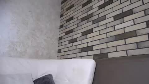 girl_cute007 online show from June 3, 9:31 pm
