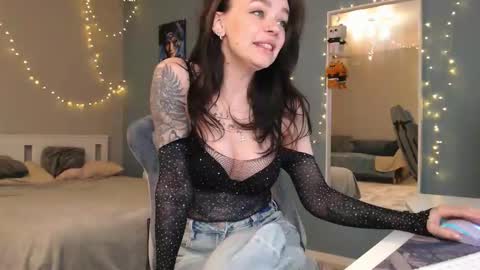 Secret online show from February 28, 1:58 pm