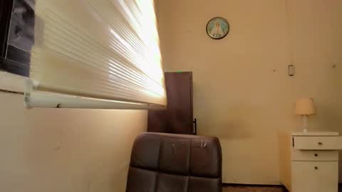 urGIRL online show from January 23, 12:14 am