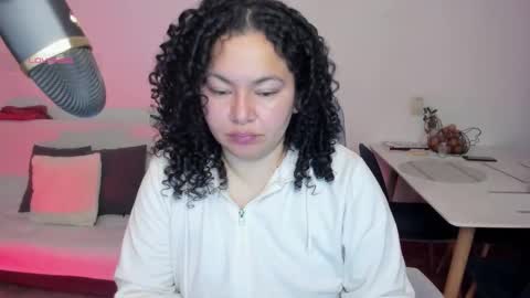 girl_inline online show from November 24, 12:32 am