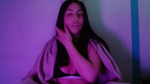 Alejandra online show from June 14, 5:20 am