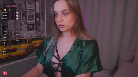 Kate online show from November 3, 8:32 pm