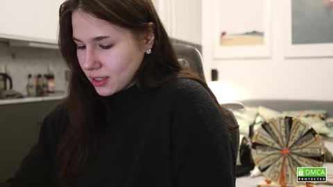 Kristin  online show from November 14, 5:33 pm