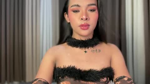 Snapshot of girlcock_dominantfucker chatting on June 22, 9:06 am queen ronna online show from June 22, 9:06 am