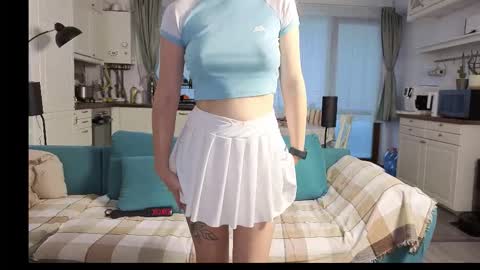 Girlfriend online show from October 27, 3:05 pm