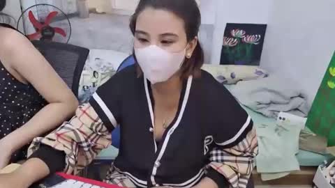 Snapshot of girlhanoi chatting on October 3, 7:27 am girlhanoi online show from October 3, 7:27 am