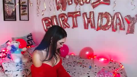 Snapshot of girlhot_tss chatting on February 20, 3:34 am Ariana Sophia. online show from February 20, 3:34 am