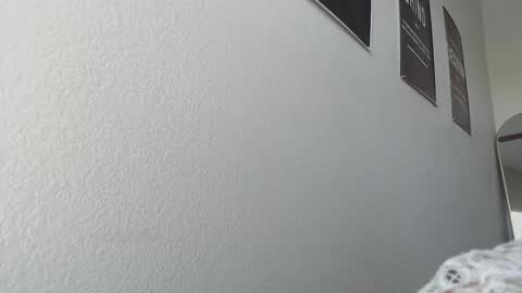 Jasmine online show from December 5, 6:55 pm